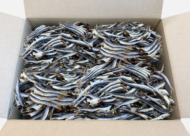 ヤマキ木浪海産 業務用やきぼしバラ詰め【4kg】